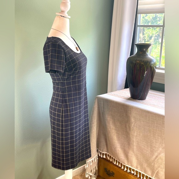 Ann Taylor Sz 4P Navy Blue Plaid Dress - Picture 2 of 10